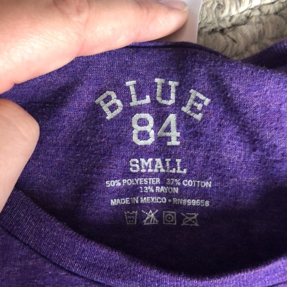 Blue 84 small women’s purple T-shirt. - Picture 4 of 6